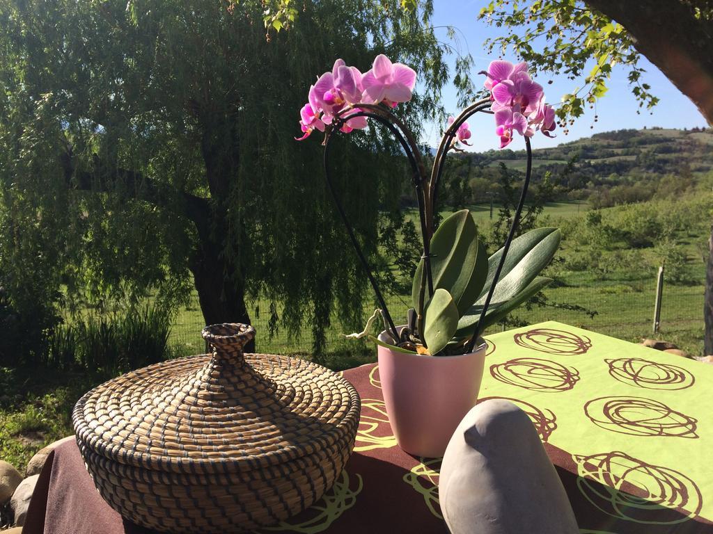 Les Gites D'Eliane Laragne Esterno foto